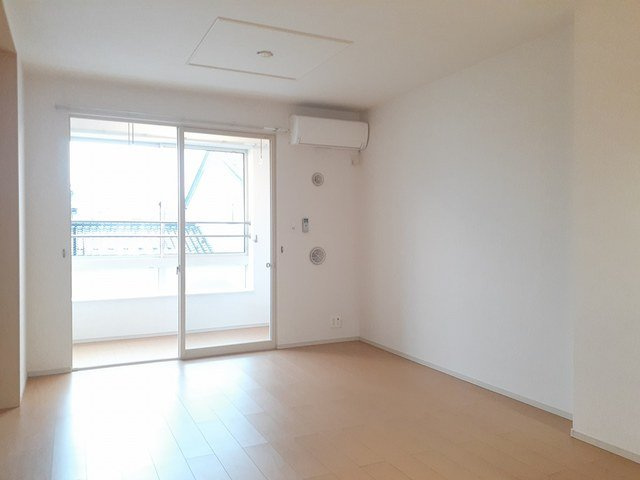ＢＯＸ３２Ⅲの居間・リビング