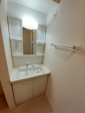ノイエツァイト　ⅤＡの洗面所