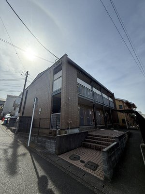 レオパレス富士見の外観