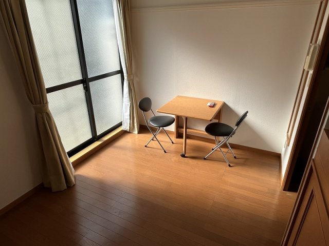 レオパレスますがたのその他|2階は絨毯仕様です。