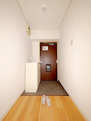 瑞和ビルの玄関