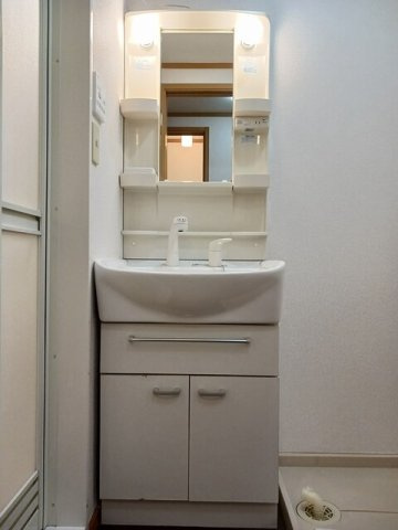 コモド　プレッソの洗面所