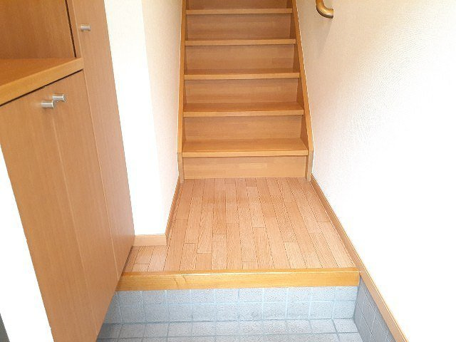 シャローム岩塚の玄関
