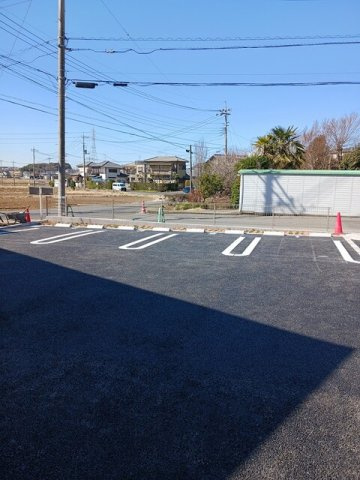 アルドールの駐車場