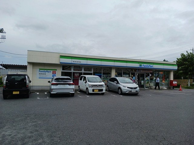 アルドールの周辺|ファミリーマートまで1121m