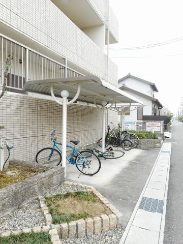 サン・アルバーダのその他