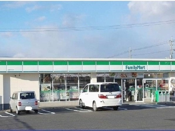 ヴィラ・マウントワン上東　Ｂの周辺|ファミリーマート倉敷下庄店まで950m