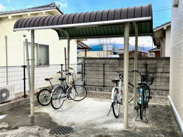 レオパレスアンシャンテ　ひろのその他|屋根付き駐輪場あり