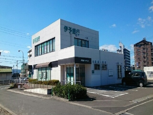 バーシア南梅本Ｂの周辺|伊予銀行牛渕支店様まで1500m