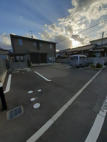 シーゲイト北内の駐車場