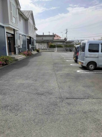 リビエラＯｓａｄａ　Ⅰの駐車場