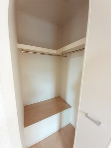 ノイエツァイト　ⅤＡの収納