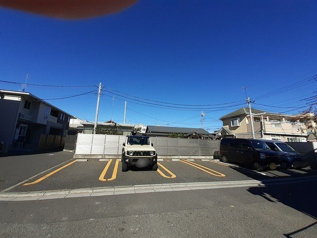 ヴィ　コンフォール　Ⅴの駐車場