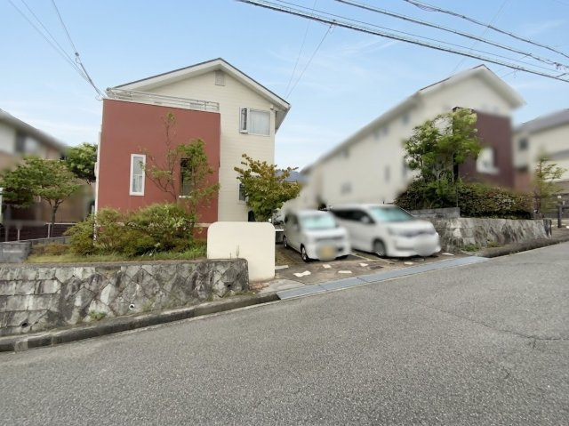 塩屋北町1丁目 中古戸建の前面道路含む現地写真|外観写真