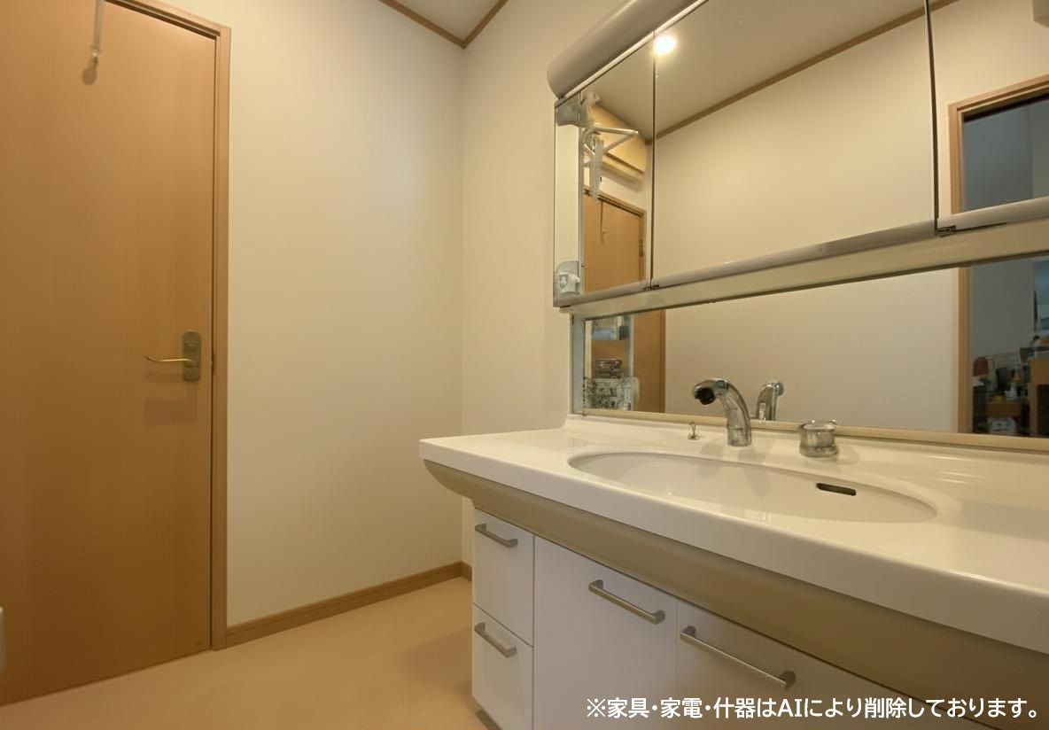 塩屋北町1丁目 中古戸建の独立洗面台|洗面室　※既存家具はAIで削除しております。