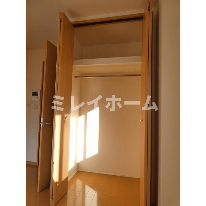 ヴェールメゾンの収納|同建物内、別のお部屋の参考写真になります。