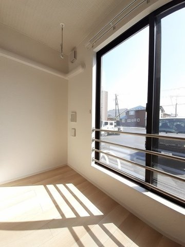 メザニーン　Ⅰのバルコニー|お洗濯にも便利なバルコニー付き