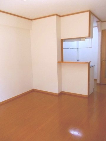 グラン・クレディの居間・リビング|こちらの居間で趣味の時間をお楽しみください