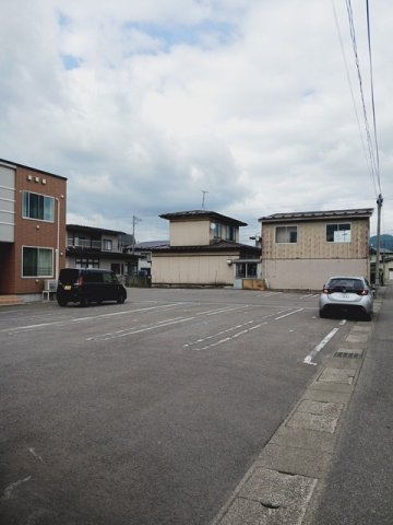 サニーヒルズＥの駐車場|駐車場があります