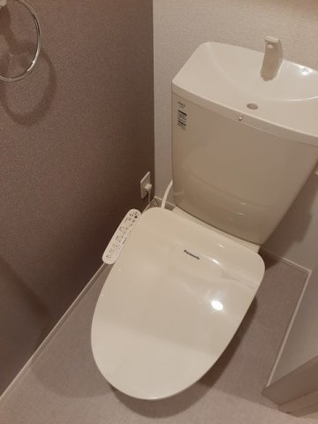 アーポシークⅠのトイレ|落ち着いたトイレです