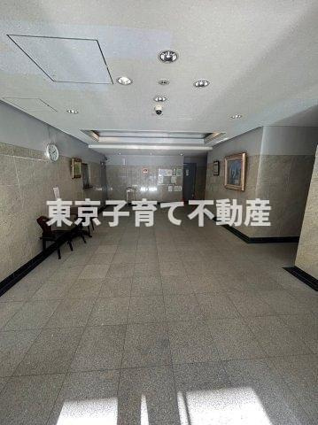 本駒込Kマンションのロビー