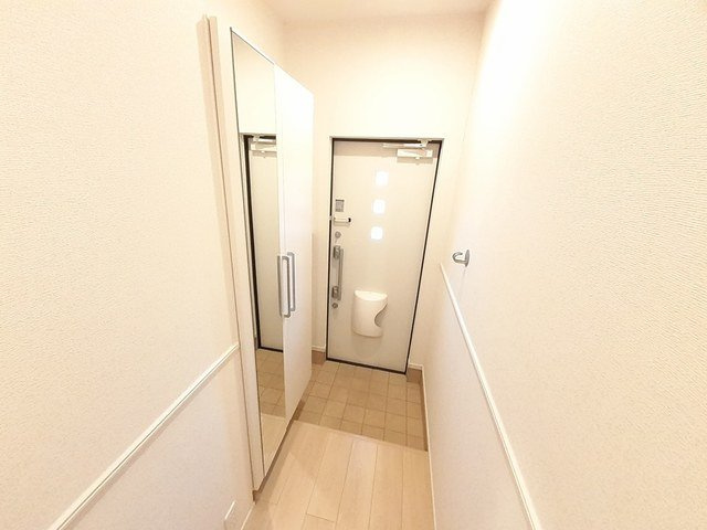 サニーサイドⅡの玄関|落ち着いた玄関です