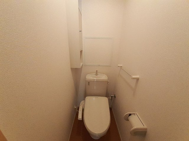 アルカンシェル東台　Ａ棟のトイレ|コンパクトで使いやすいトイレです