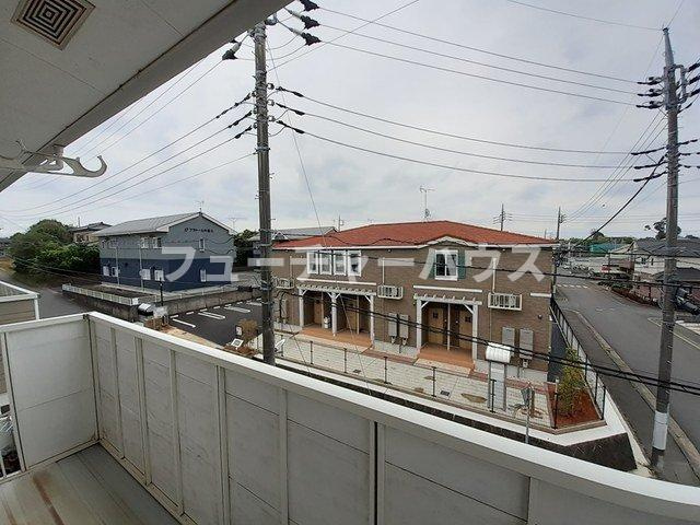 フローラル内藤Ｅのバルコニー|バルコニーからの眺めを楽しみながら食事をしませんか
