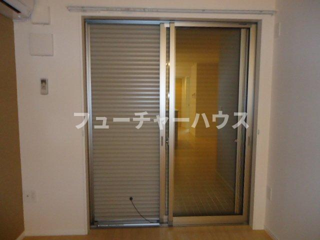 シャトーティエードのその他|窓シャッター付き（イメージ）