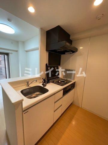 GLANZのキッチン|同建物内別のお部屋の参考写真になります。