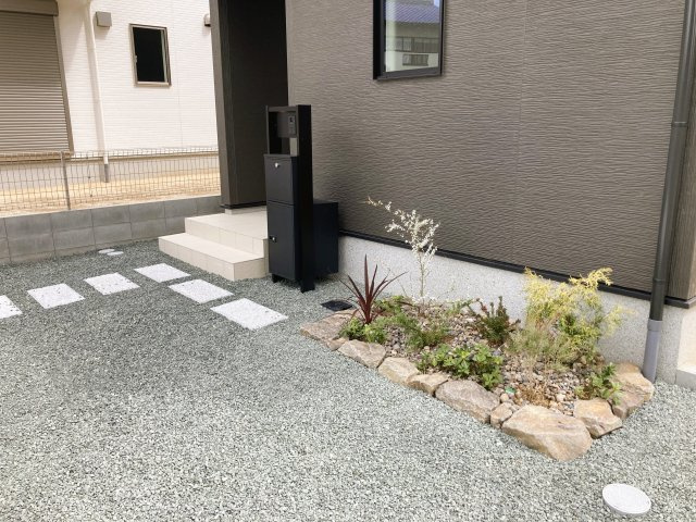 豊橋二川町第1期　5号棟の庭|植栽