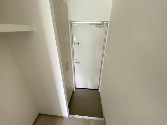 【玄関】ＣＯＬＬＩＮＡ山田
