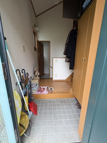 さいたま市南区神明　中古戸建の玄関