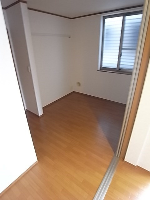 メゾン北杭瀬の寝室