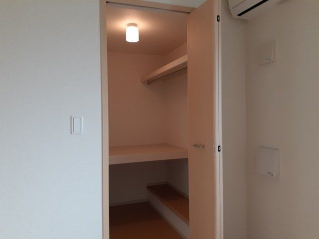 メディオカーサ　Ｋの収納