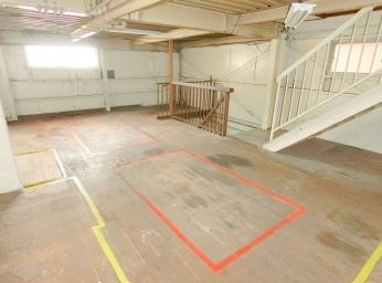 八尾市太田新町４丁目の倉庫