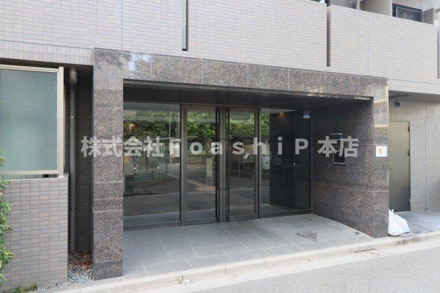 ルーブル野方伍番館のエントランス