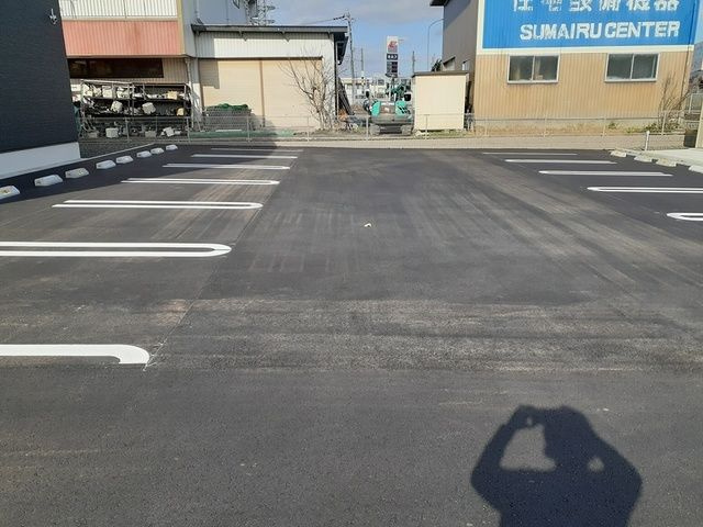 サンライズⅡの駐車場