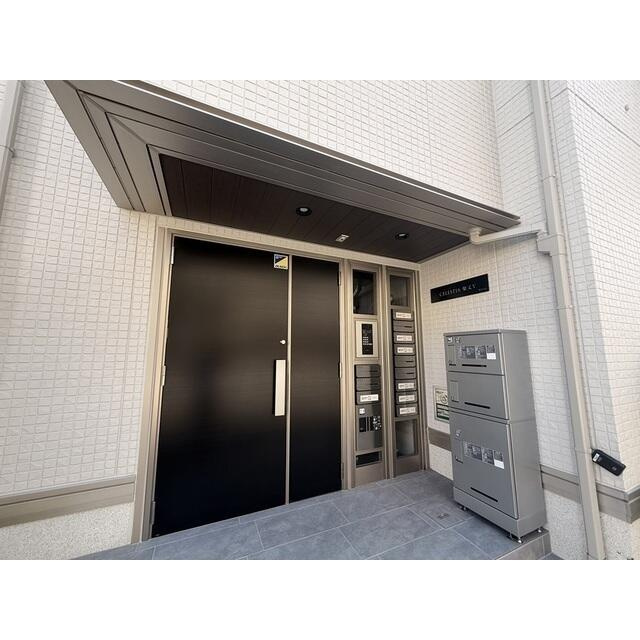 セレスティア柴又Ⅴ五月雨のエントランス