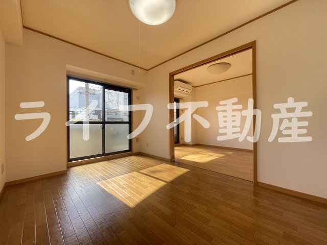 アット長田の居間・リビング|使いやすいリビングです