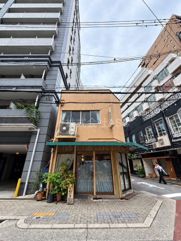 Ｌａｎｄ北新地
