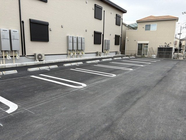 エトワール　メゾンの駐車場|駐車場があります