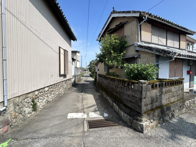 阿南市羽ノ浦町岩脇中須　87-2土地の前面道路含む現地写真