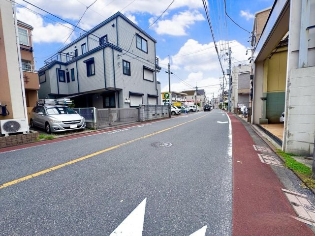 大田区南馬込1丁目の前面道路含む現地写真|前面道路は見通しが良く、お車の出し入れもスムーズです。