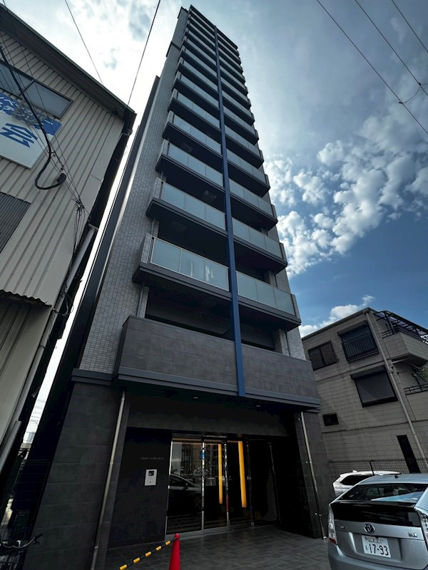 LIVIAZ NAMBA KRASSのその他