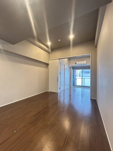 ブエナビスタ難波元町の居間・リビング