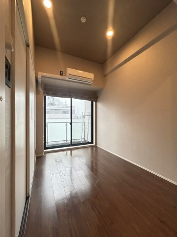ブエナビスタ難波元町の居間・リビング