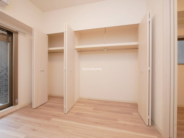 プレサンス心斎橋ニストの収納