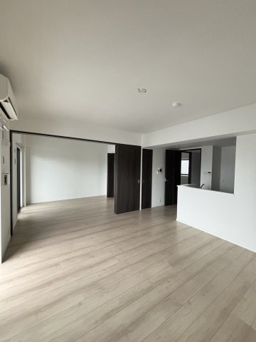 TK-RESIDENCE半道橋achieveの居間・リビング