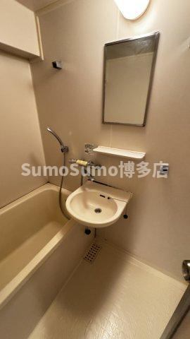 アルファコンフォート福岡西新の洗面所